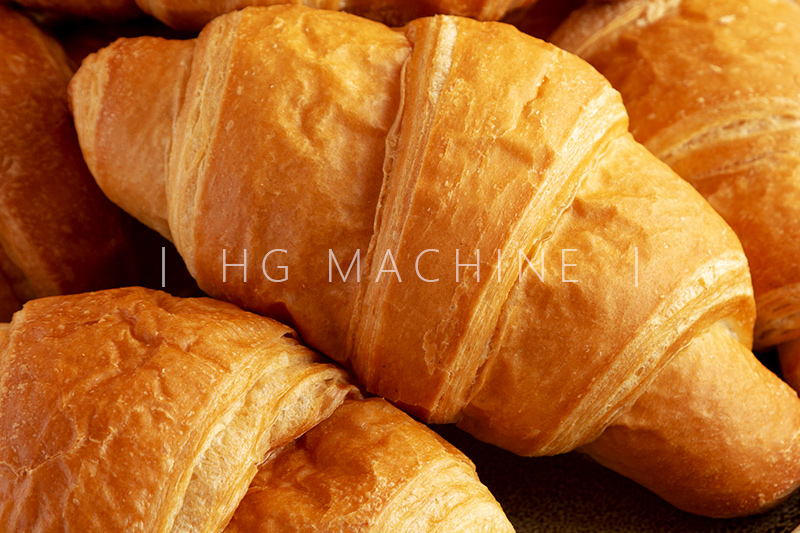 牛角面包生产线